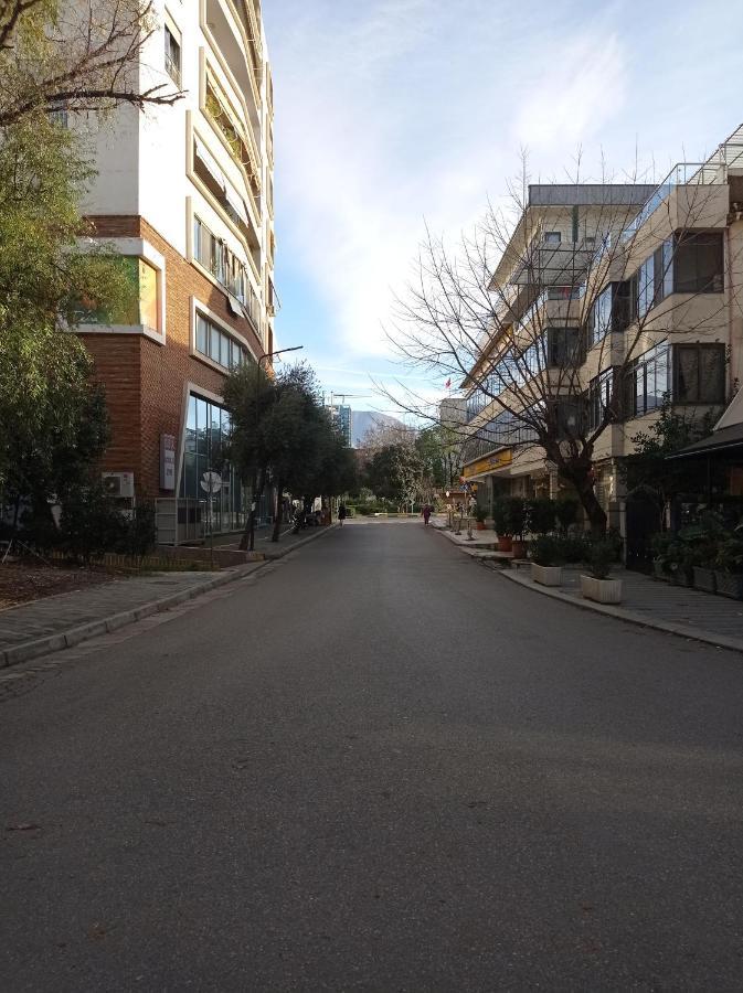 Tirana Apartment Garda מראה חיצוני תמונה